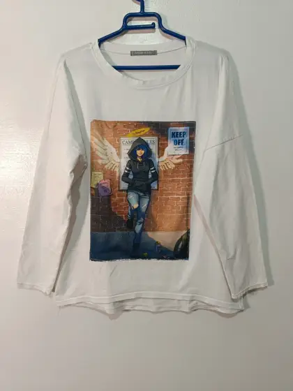 Camiseta manga larga estampada anime/manga talla 5 sirve para M/L ver medidas