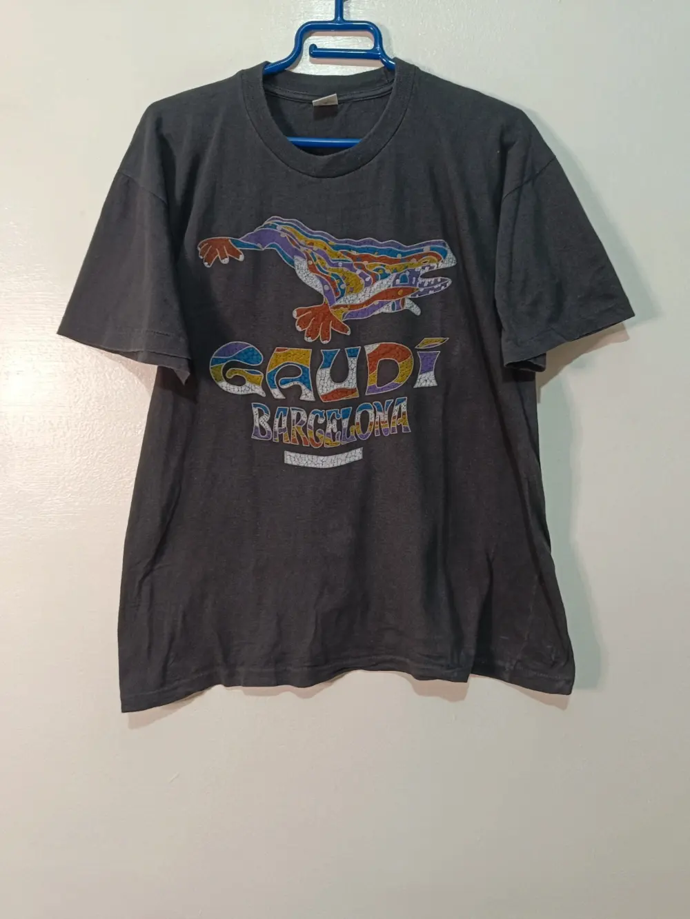 Camiseta Vintage Gaudí Barcelona Lagarto Park Güell Mosaico Años 90 Talla L Cross Star