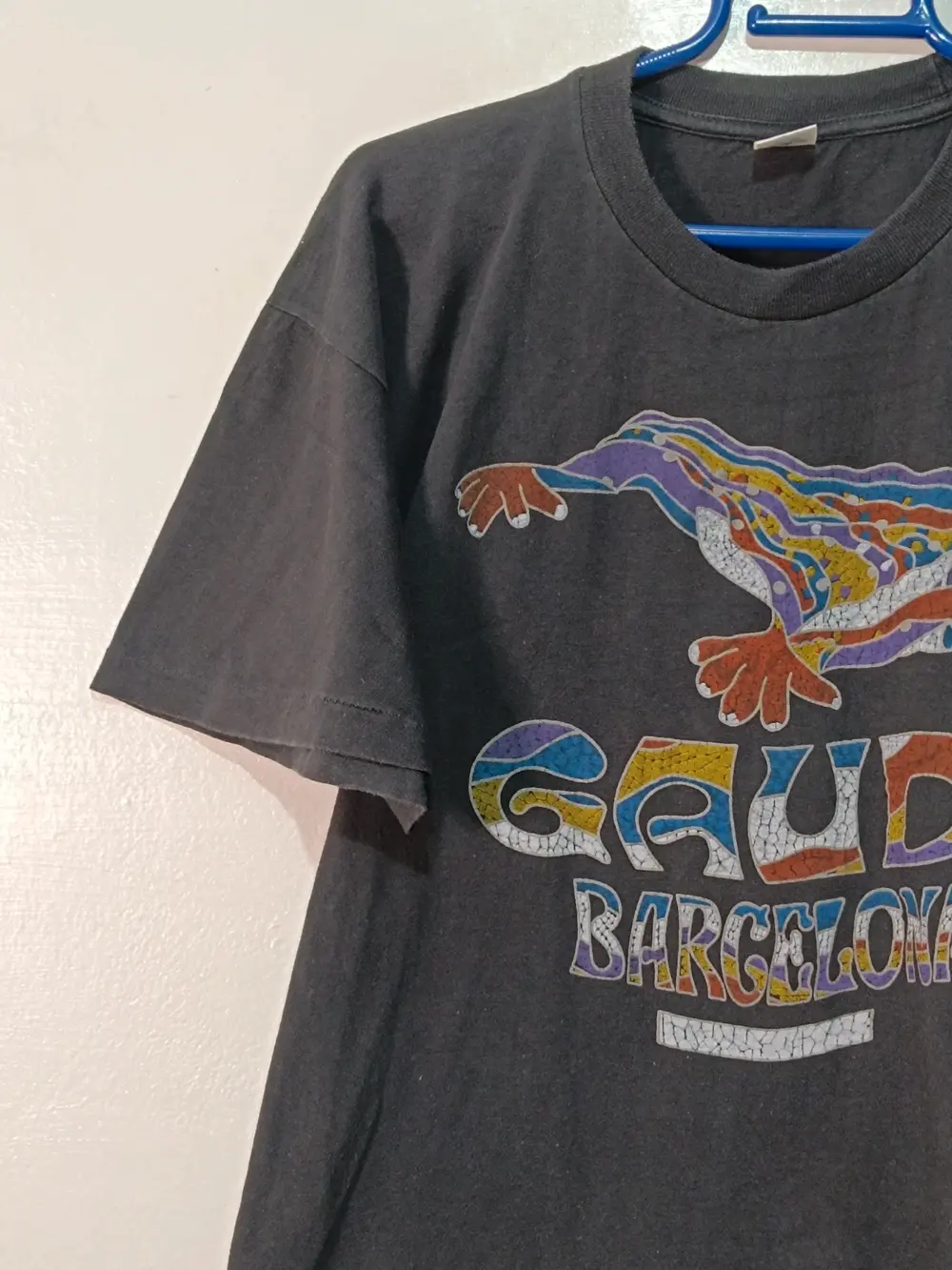 Camiseta Vintage Gaudí Barcelona Lagarto Park Güell Mosaico Años 90 Talla L Cross Star, foto 3