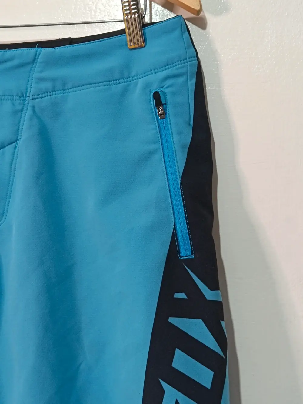 Pantalón short Fox Racing Livewire Shorts · Azul Eléctrico · Talla 30 equivale a una 40 M, foto 3