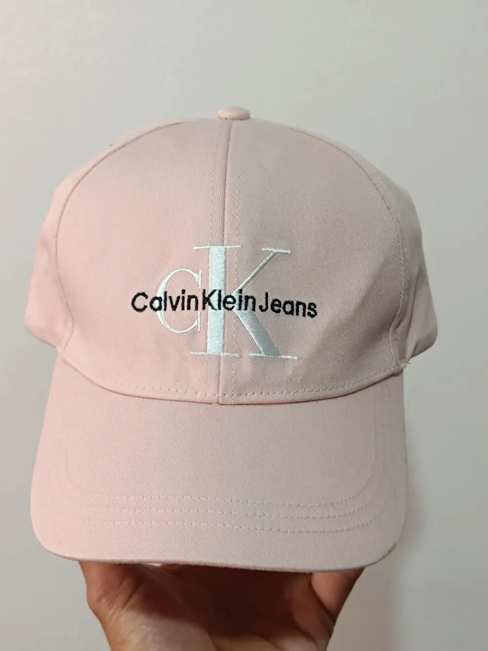 Gorra Calvin Klein Jeans rosa nude | Monograma CK bordado | One Size