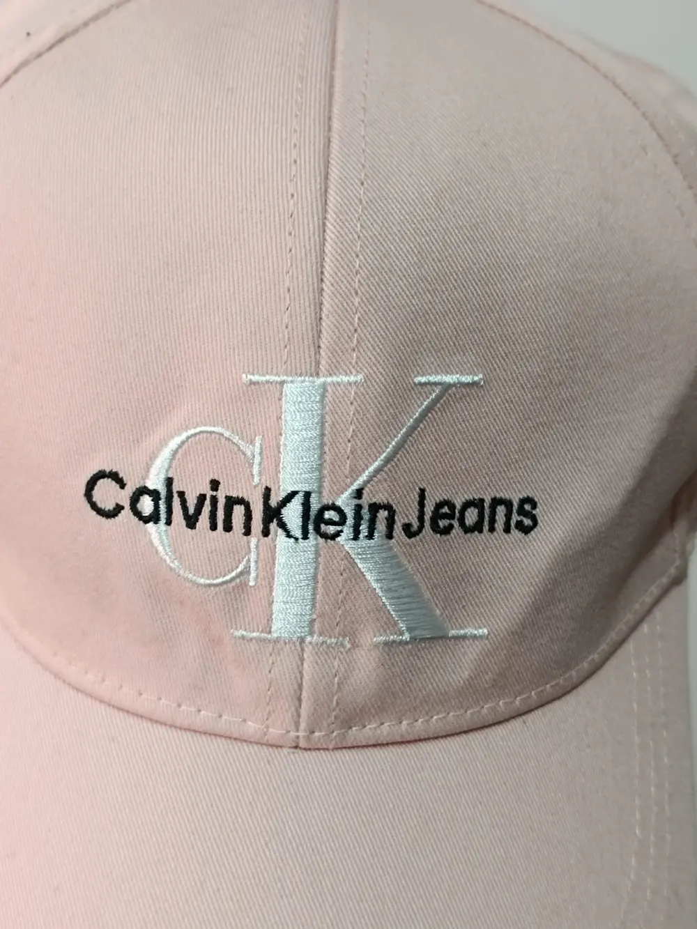 Gorra Calvin Klein Jeans rosa nude | Monograma CK bordado | One Size, foto 2