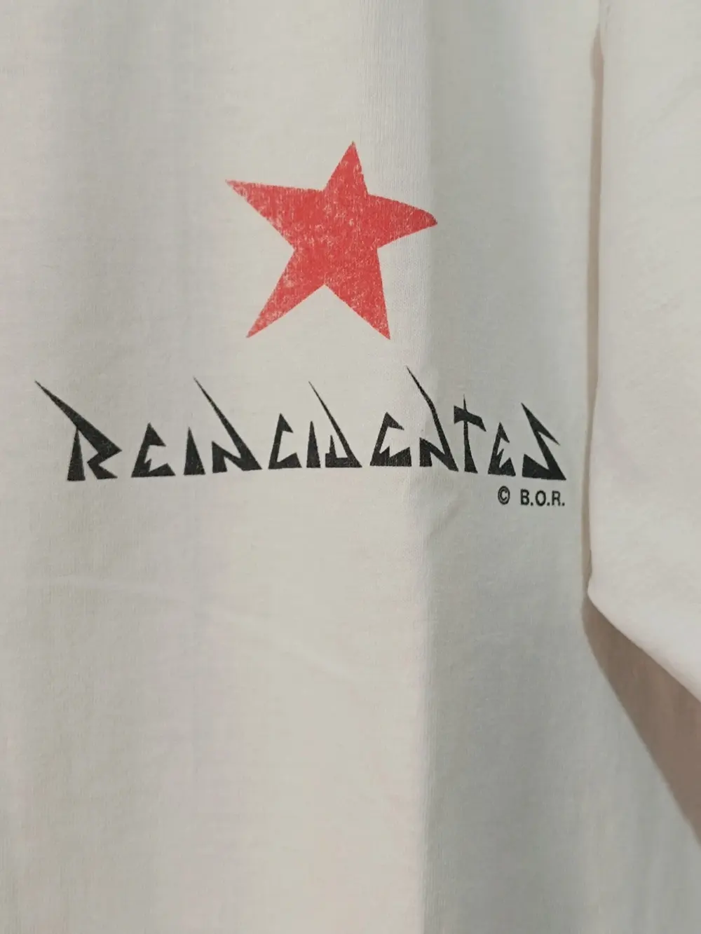 Camiseta Reincidentes Vintage 90s • Estrella Roja • © B.O.R. Original • Rayas Hombros talla L, foto 3