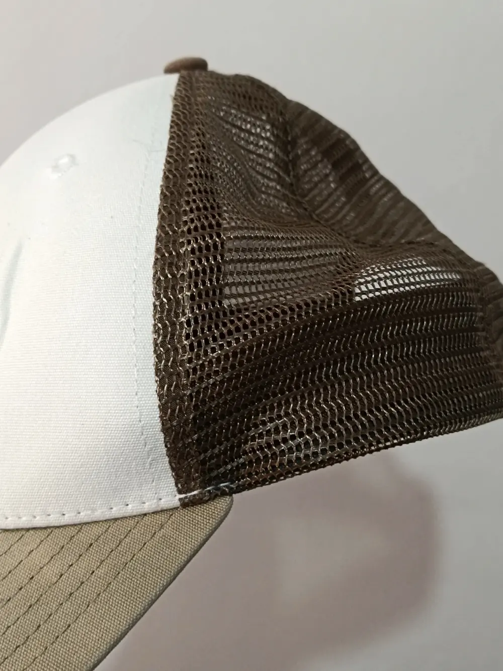 Gorra Patagonia Fitz Roy Bison Trucker • Blanco/Marrón • Snapback • Talla Única Adulto, foto 4