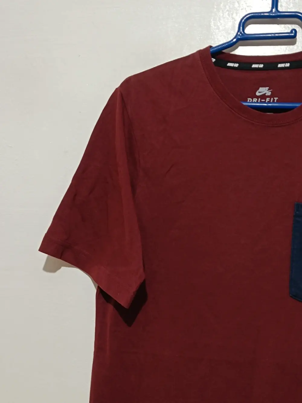 Camiseta nike SB dri-fit pocket tee granate bolsillo azul marino XS, foto 4