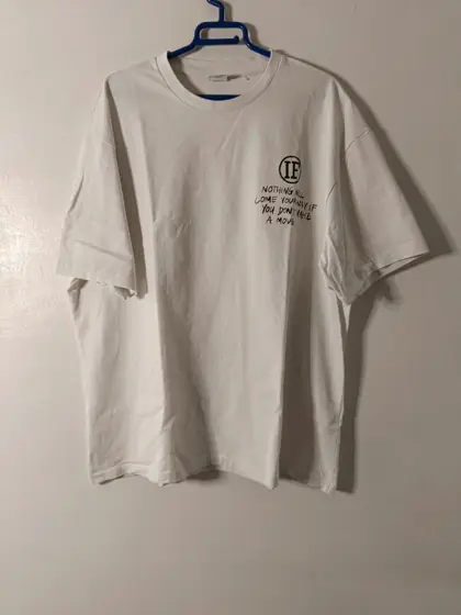 Camiseta Bershka Streetwear "Take Action" - Talla XL