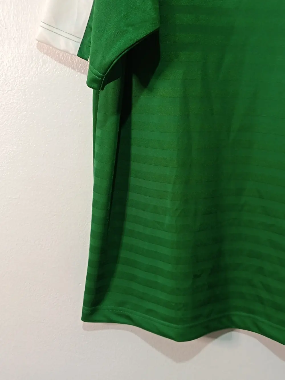 Camiseta Y2K Nike football verde bicolor talla XL ver medidas, foto 4