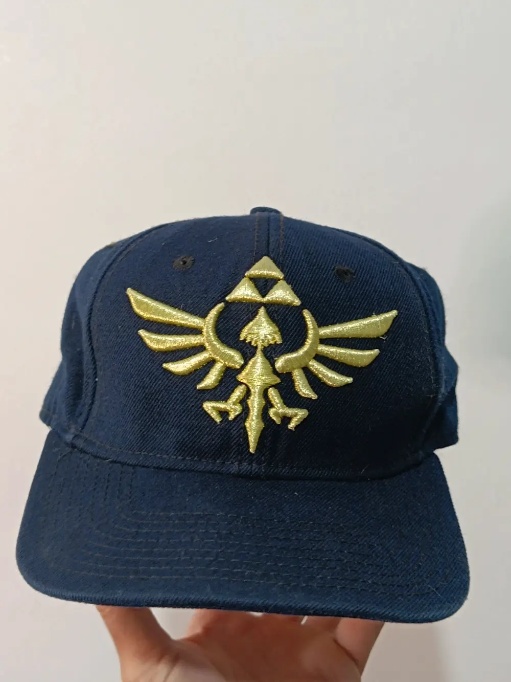 Gorra The Legend of Zelda Triforce - Bioworld x Nintendo talla única ajustable adulto unisex