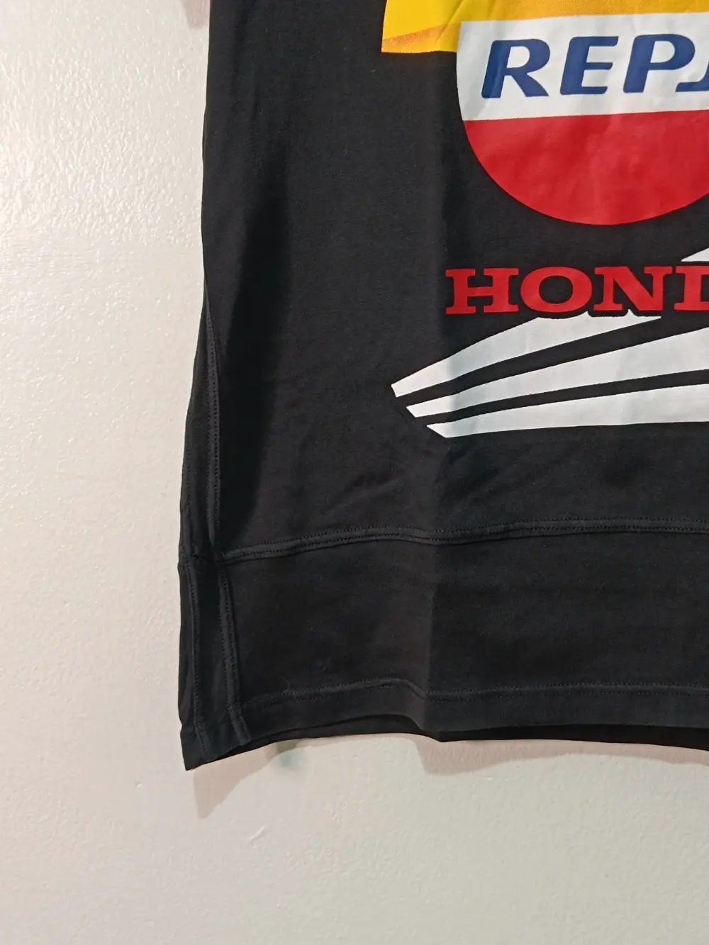 Camiseta repsol honda motogp dani pedrosa #26 sponsors negra talla L pero es mas una S/M ver medidas, foto 3