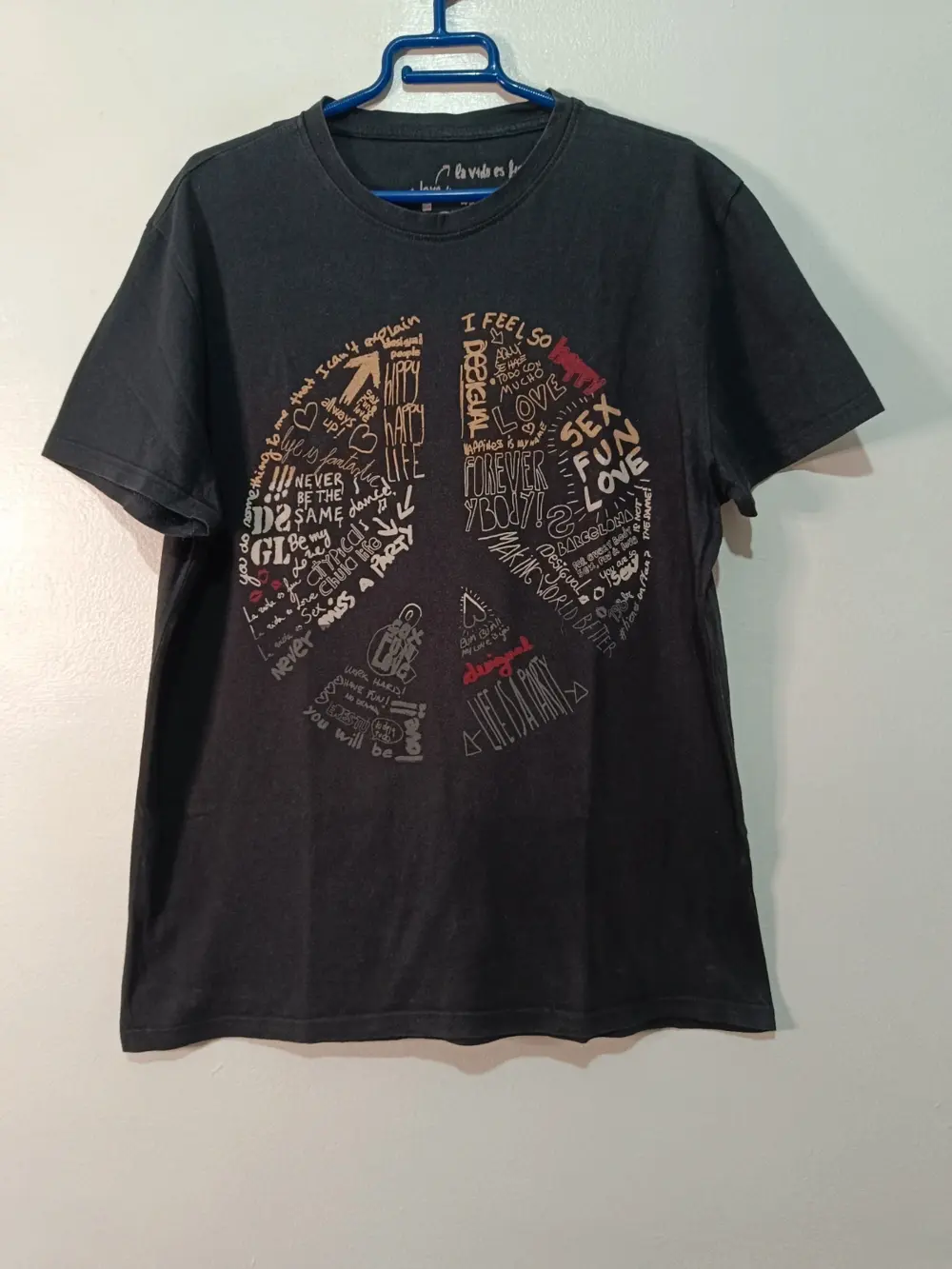 Camiseta Desigual Negra - Símbolo de la Paz / Graffiti - Talla XL (Sirve para L)