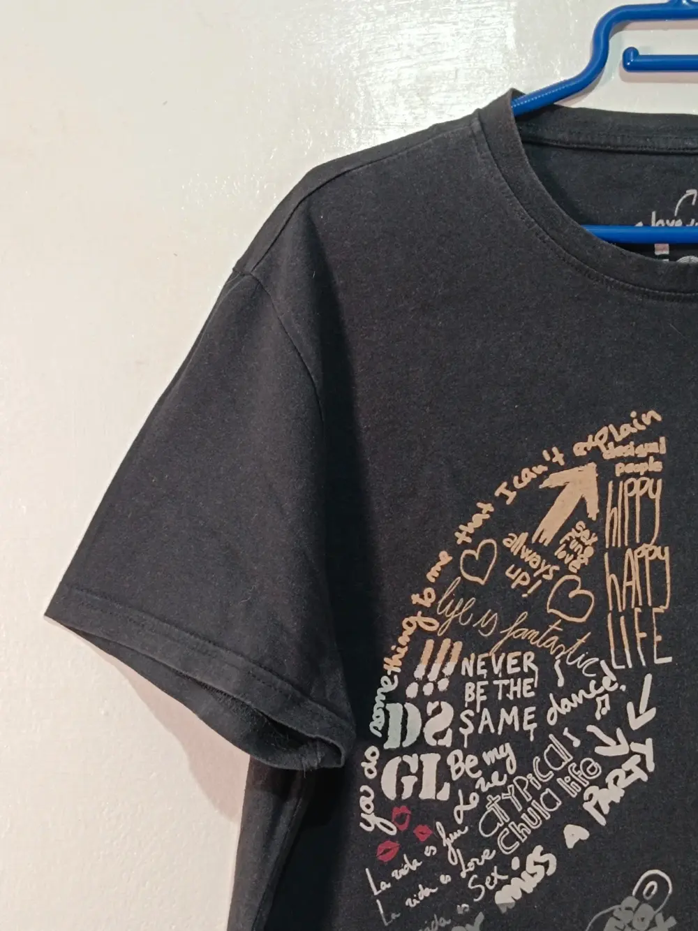 Camiseta Desigual Negra - Símbolo de la Paz / Graffiti - Talla XL (Sirve para L), foto 2