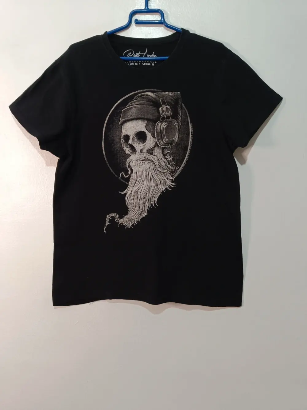 Camiseta Negra Reset London Skull & Headphones Talla S