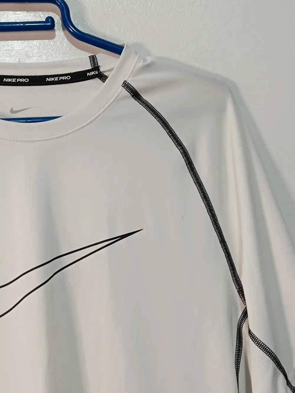 Camiseta Técnica Nike Pro Slim Fit Blanca – Talla L (Ver medidas), foto 4