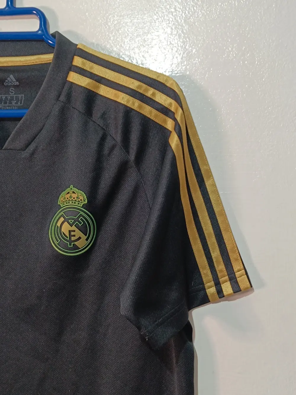 Camiseta Entrenamiento Real Madrid 2019/20 Adidas Negra/Oro – Talla S, foto 4