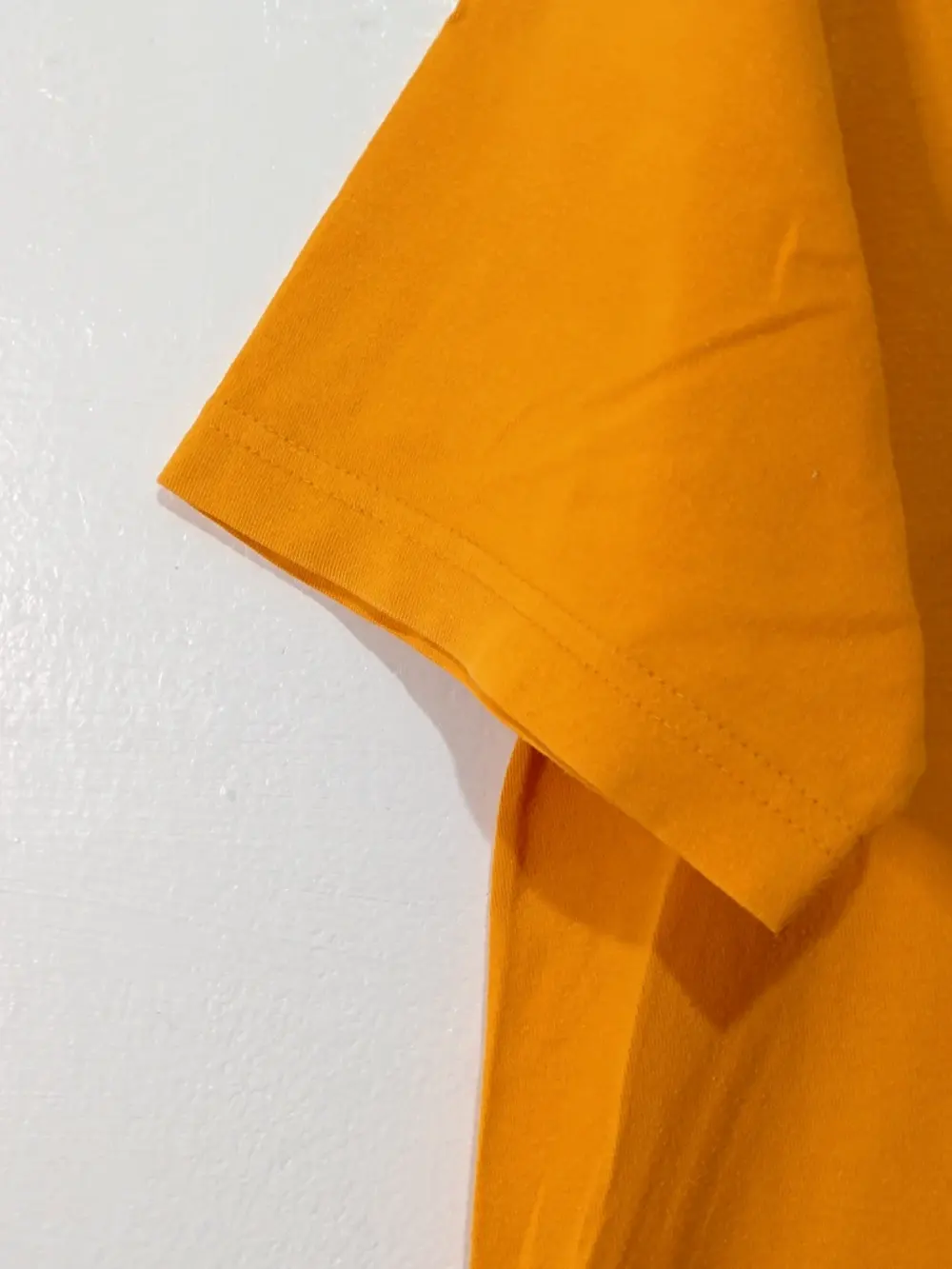 Camiseta Nike Sportswear Logo Bordado Tonal Naranja Mostaza- Talla S, foto 4