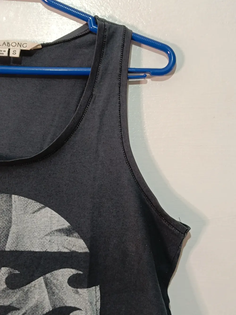 Camiseta de tirantes Billabong (Logo gráfico) talla S ver medidas, foto 3