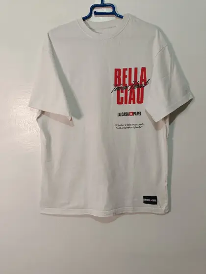 Camiseta La Casa de Papel x Pull&Bear Bella Ciao Blanca Talla M Oversize
