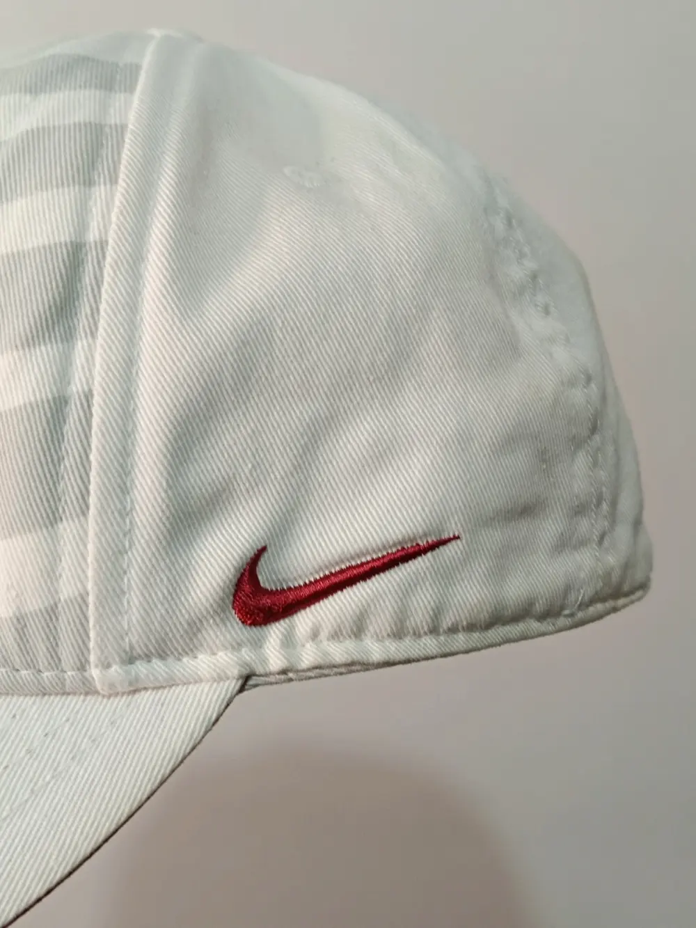 Gorra Nike LeBron James L23 Fitted Vintage Talla 7 3/8 (59 cm), foto 3