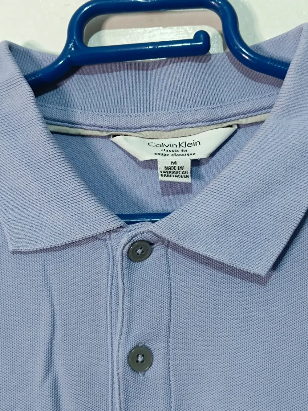 Polo Calvin Klein "Classic Fit" en 100% Pima cotton, color azul lavanda, talla M, foto 2