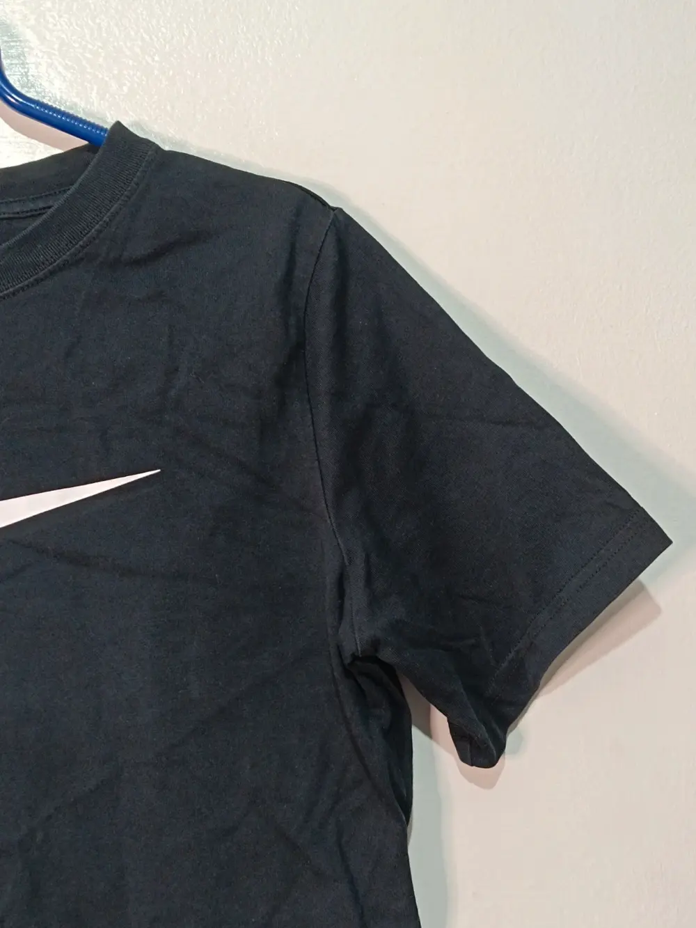 Crop Top Nike Swoosh Negra Talla S ver medidas, foto 4