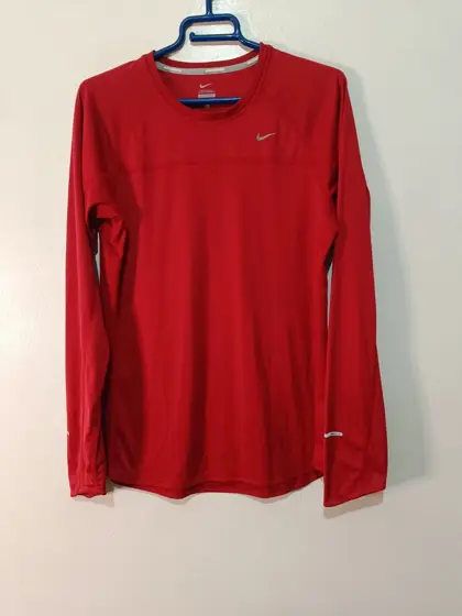 Camiseta Técnica Nike Running Miler Manga Larga Roja Talla L