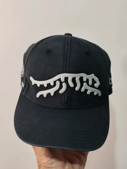 Gorra Sun Day Red x pebble beach golf con logo infosys talla única ajustable adulto unisex